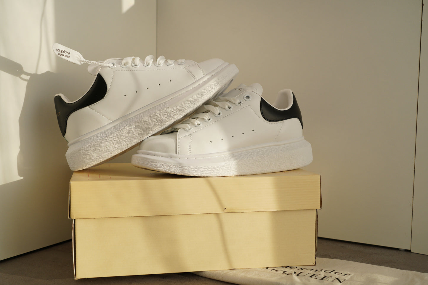 Adidasi Alexander McQueen ALB - FULLBOX