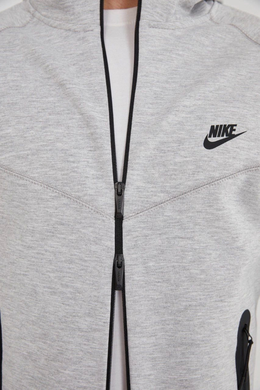 Trening Nike Tech Fleece 2025 - Gri