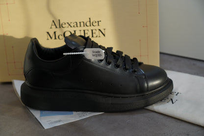 Adidasi Alexander McQueen NEGRU - FULLBOX