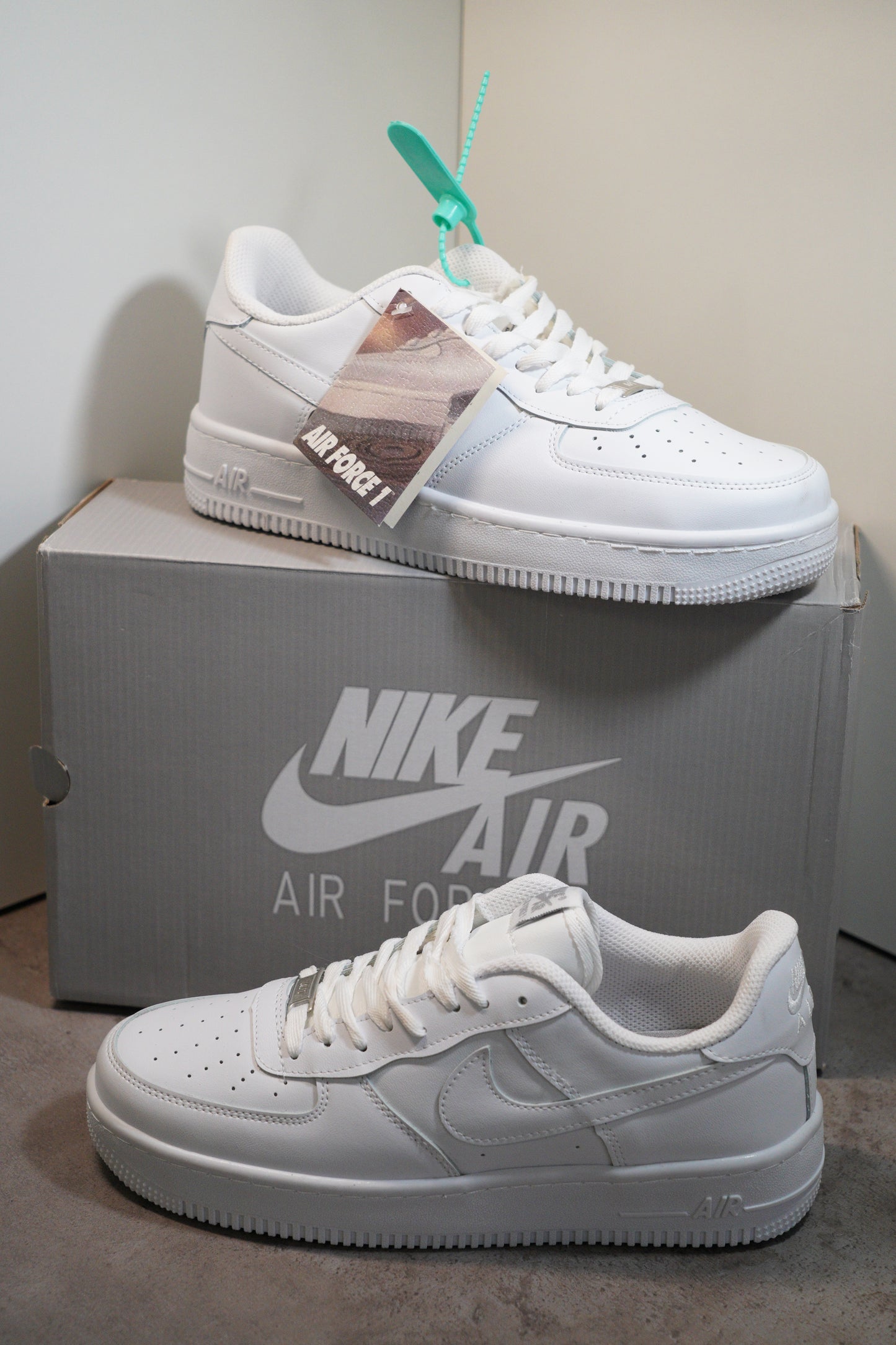 Nike Air Force 1 White