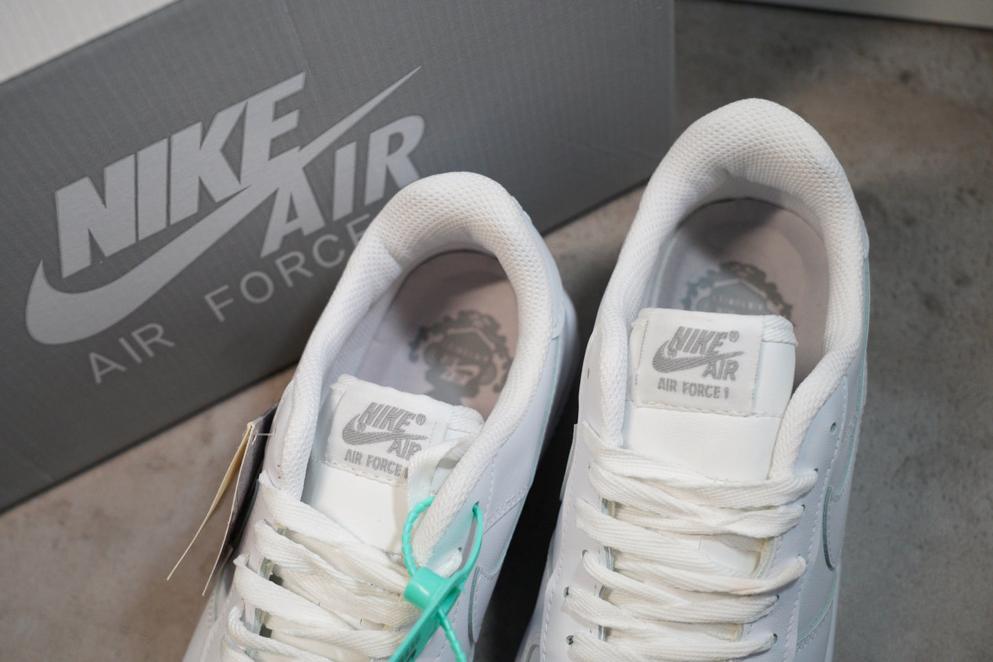 Nike Air Force 1 White