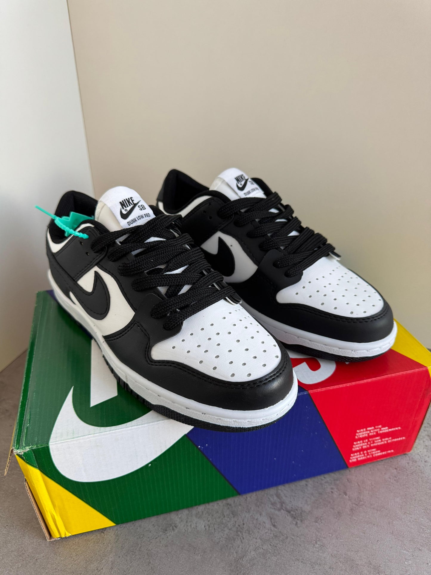 Nike Dunk Negru-Alb