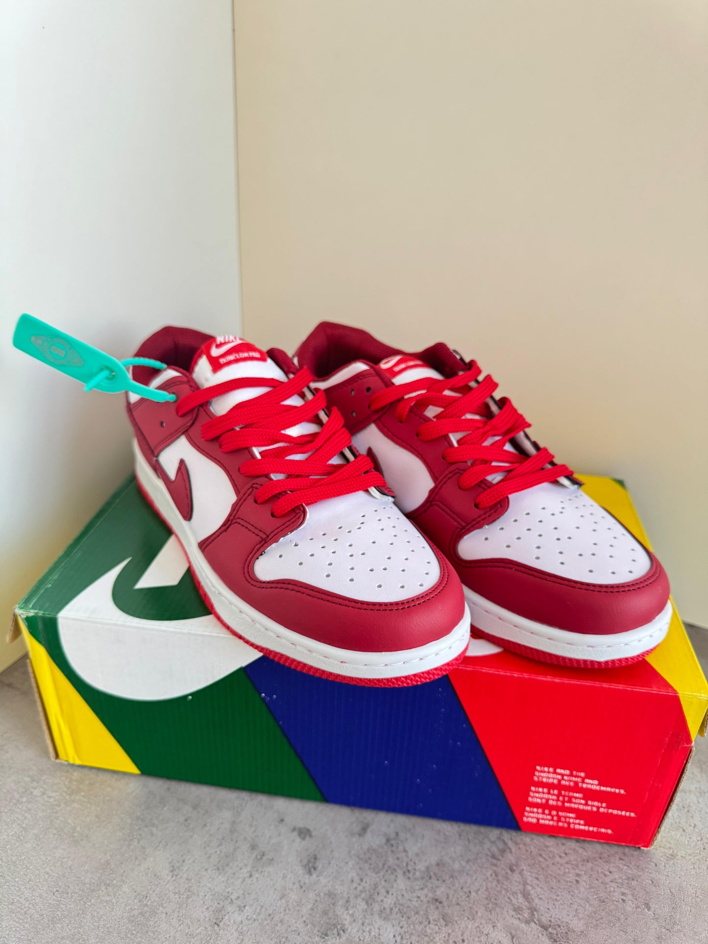 Nike Dunk Rosu-Alb