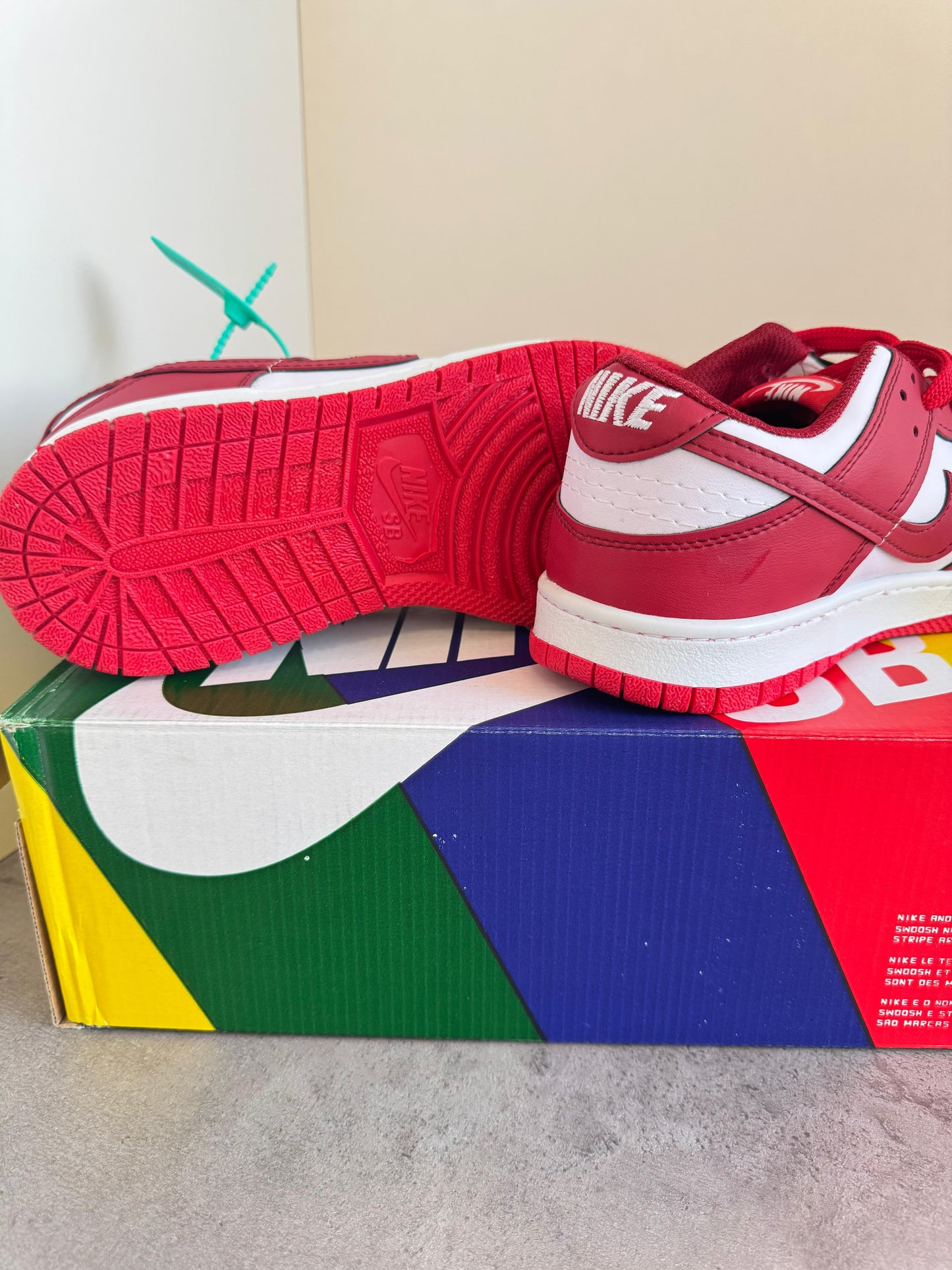 Nike Dunk Rosu-Alb