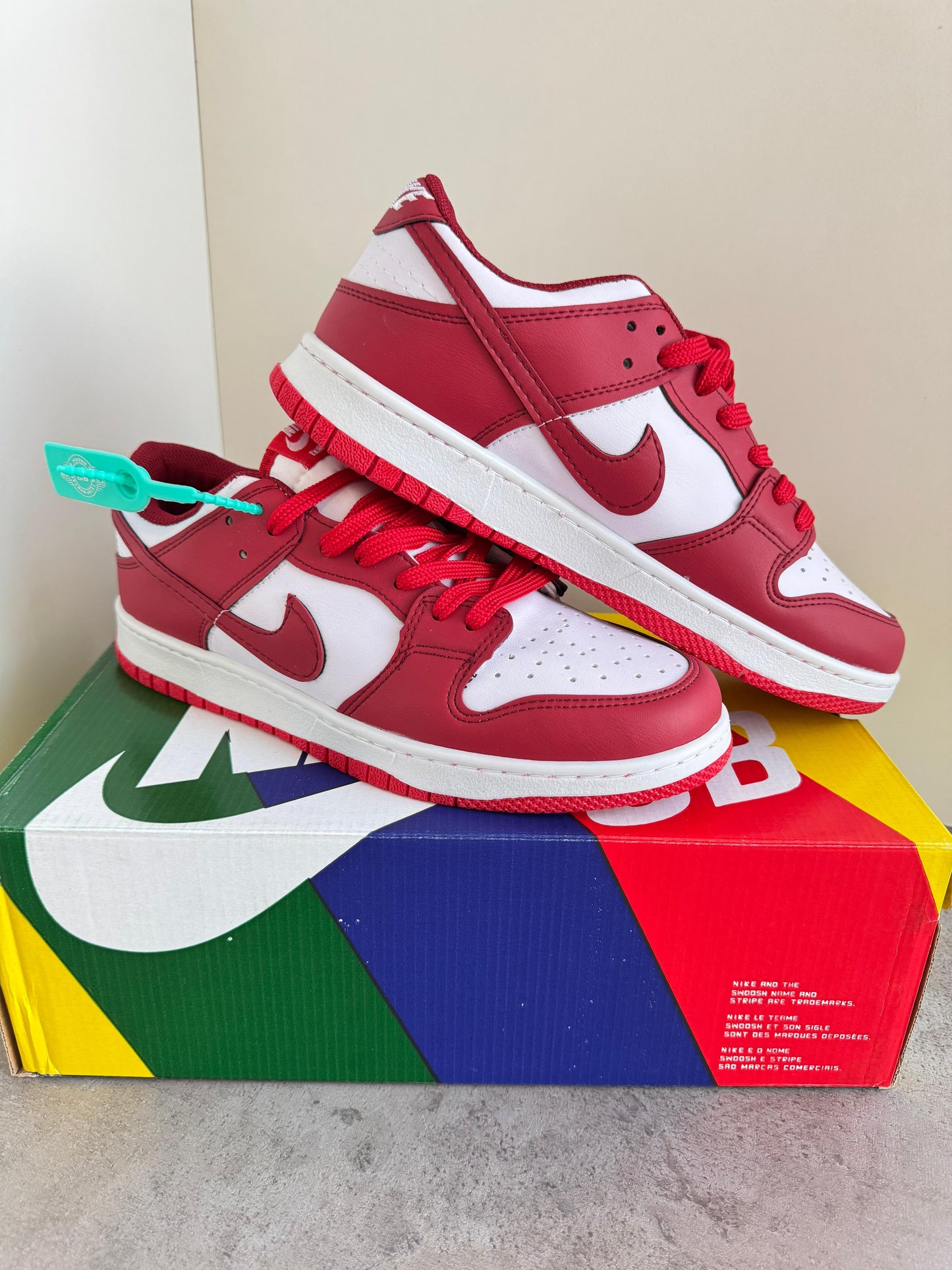 Nike Dunk Rosu-Alb