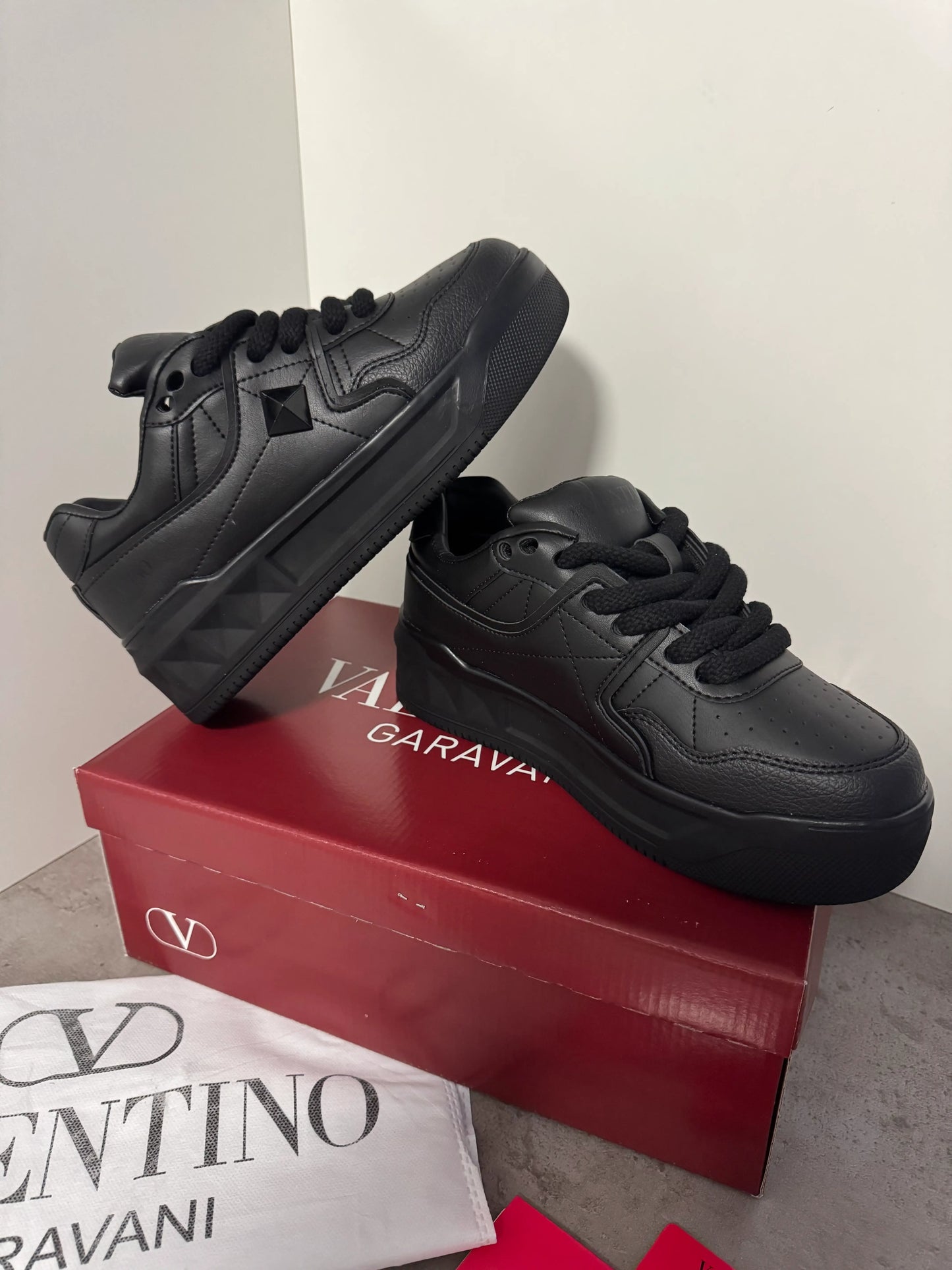 Valentino Garavanni Full Black