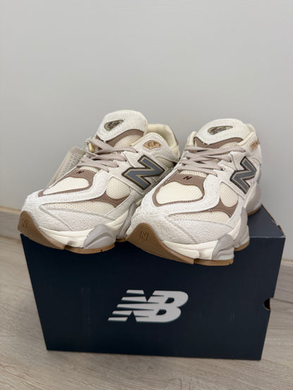 NEW BALANCE 9060 Sneaker - Bej