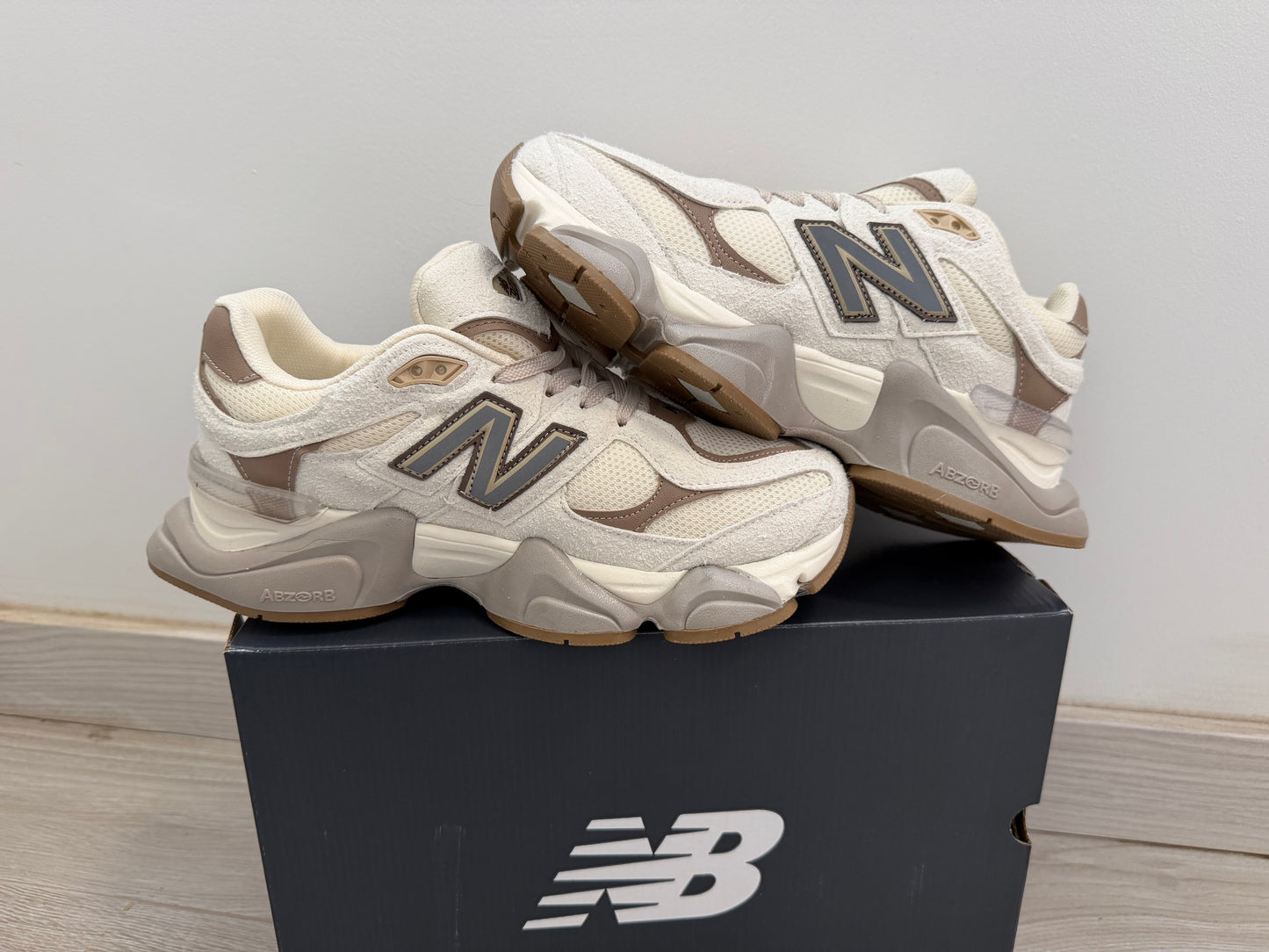 NEW BALANCE 9060 Sneaker - Bej