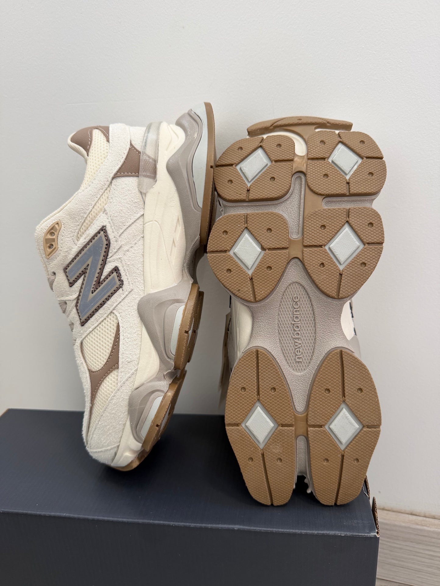 NEW BALANCE 9060 Sneaker - Bej