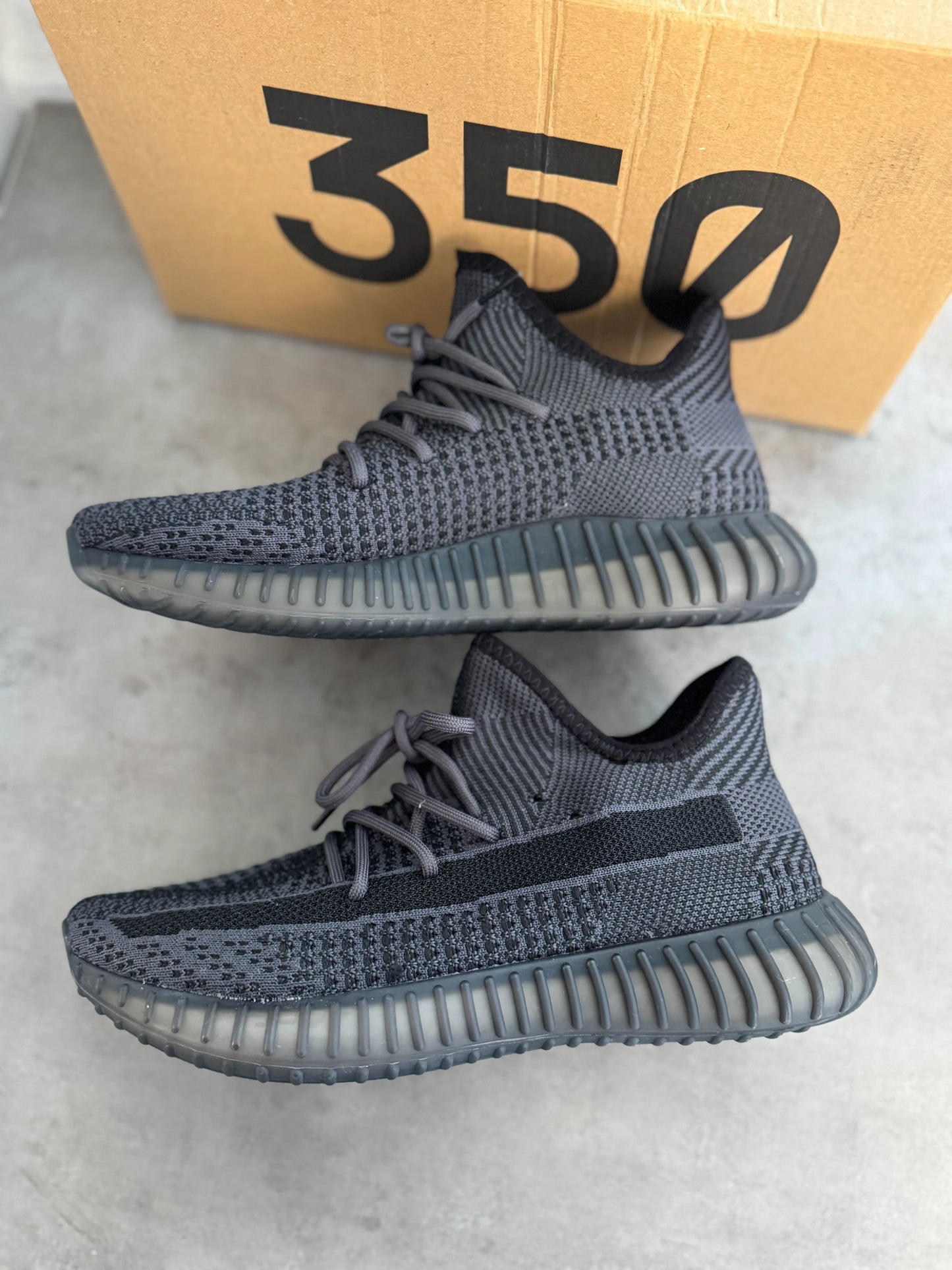 Yeezy Boost 350 Black