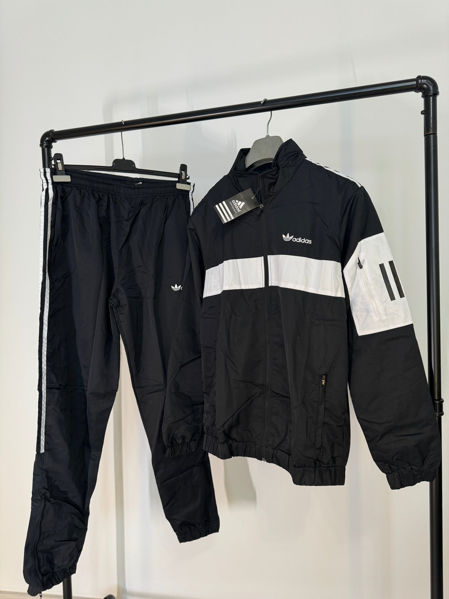Trening Adidas FAS - Negru-Alb