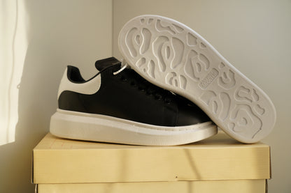 Adidasi Alexander McQueen Negru-Alb - FULLBOX